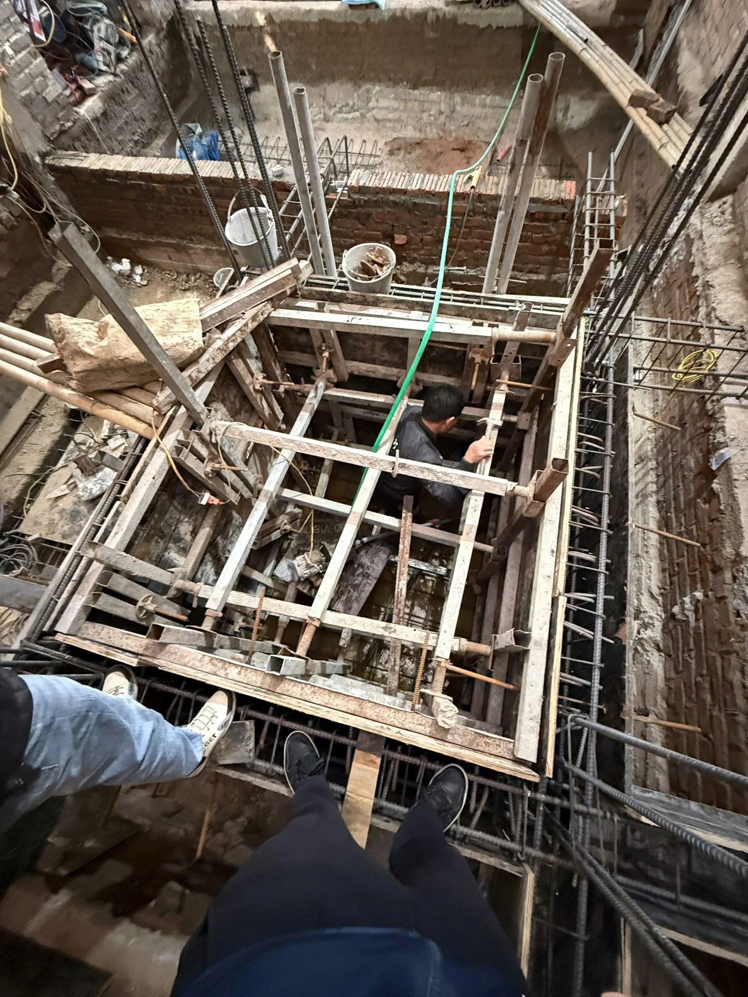 QUÁ TRÌNH HOÀN THIỆN MỘT CÔNG TRÌNH THANG MÁY 9 Lưu nháp tự động